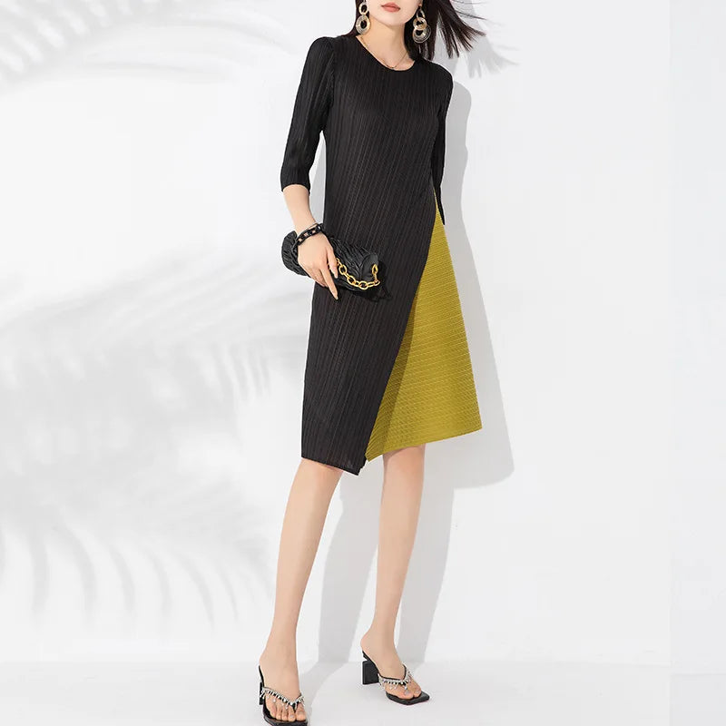 Canmol 2024 Pleated Dress: Loose Fit O Neck 3/4 Sleeves Contrast Pleats Mid-length Skirt