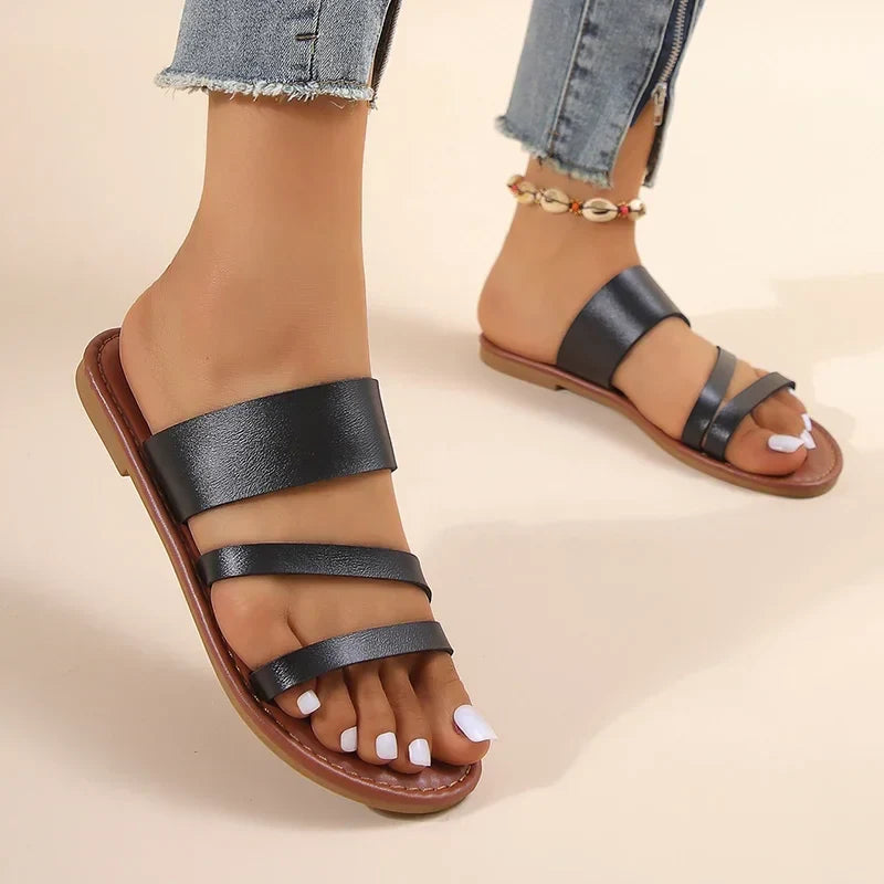 Canmol Summer Sandals: Women's Flat Beach Slippers, Fashion Flip Flops, Casual Gladiator Sandals
